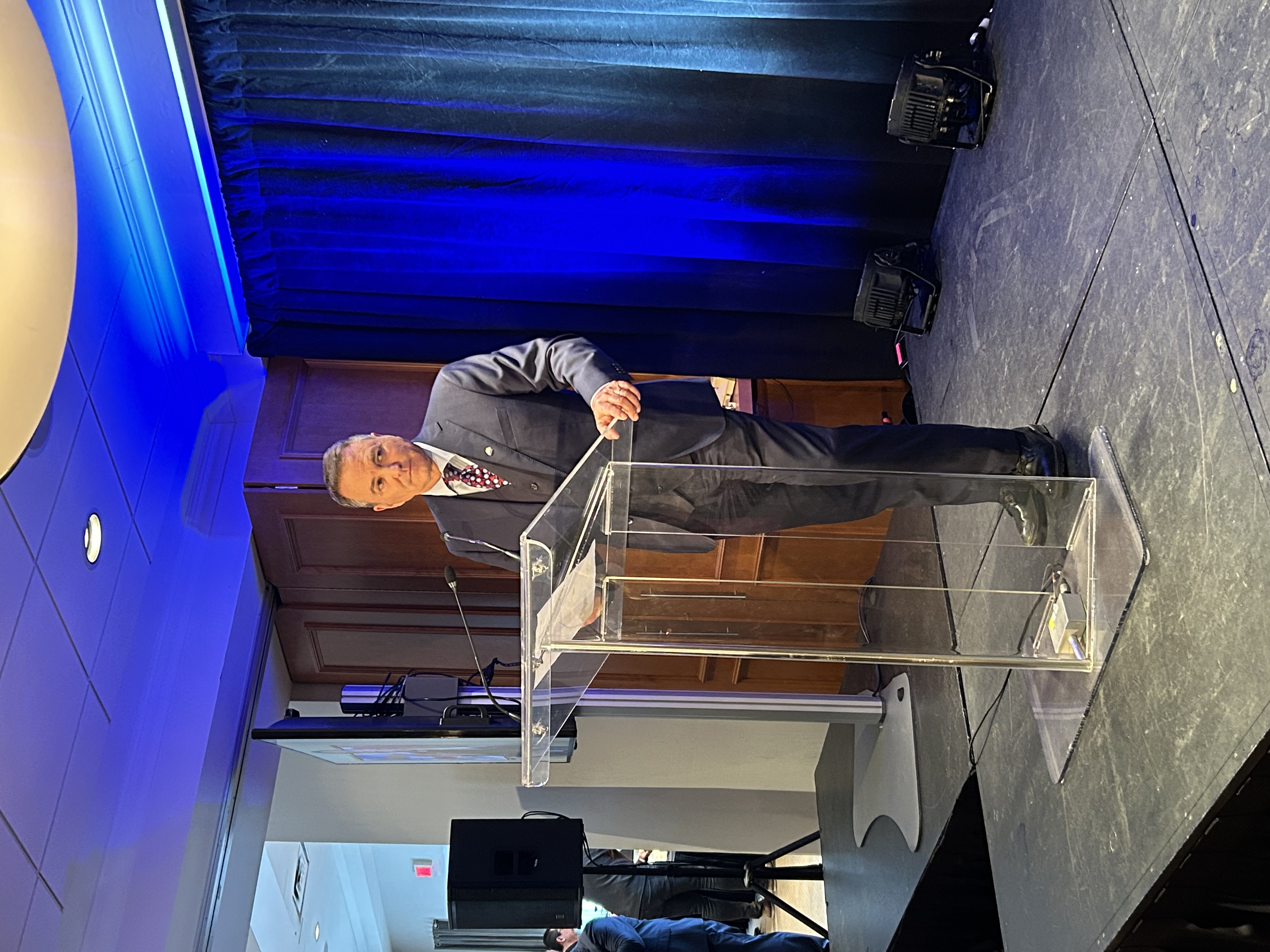 Podium — vue latérale