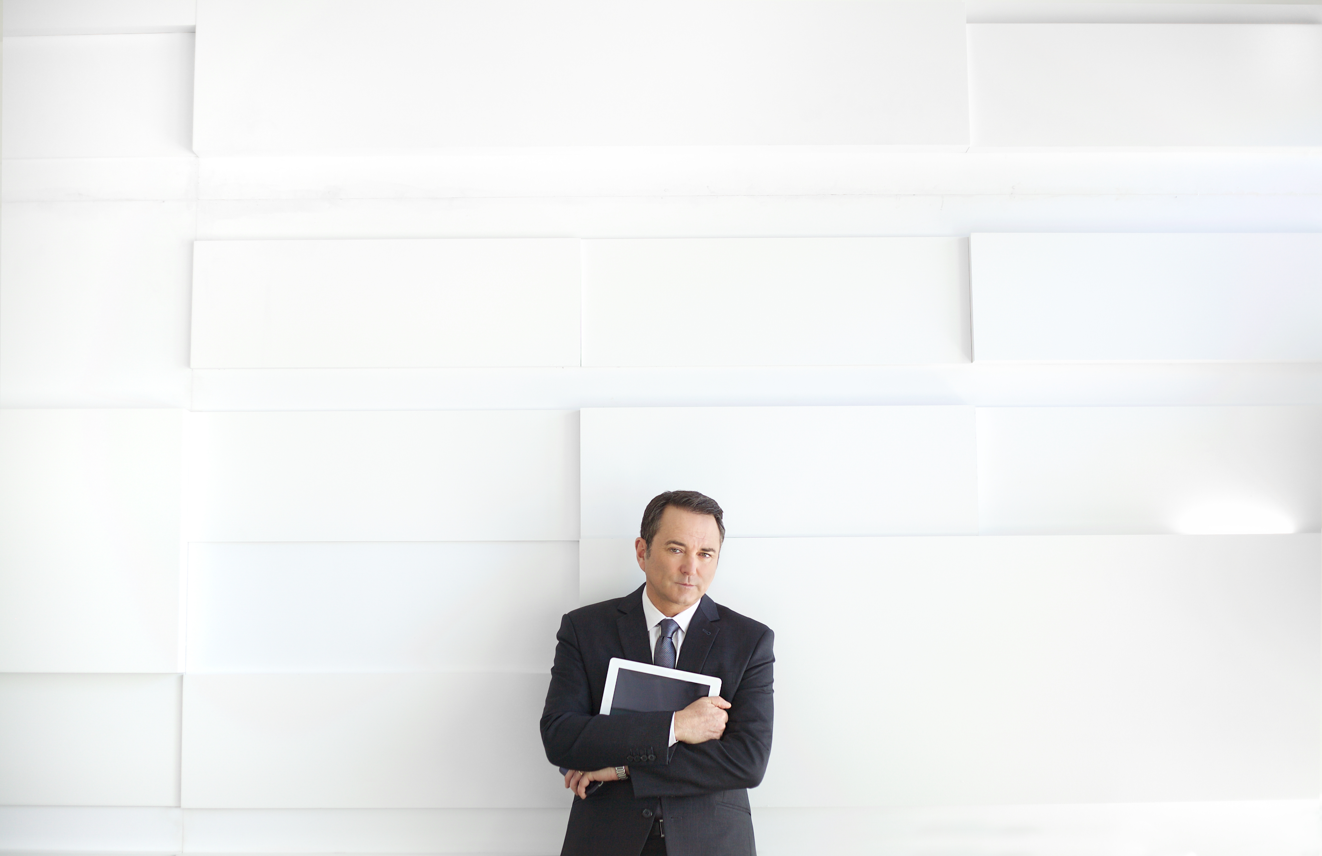 Pierre Jobin — portrait debout